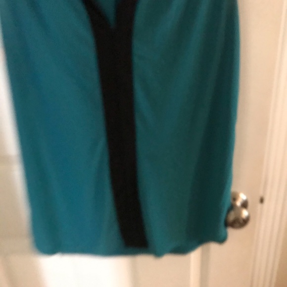 Nice blouse - Picture 2 of 2